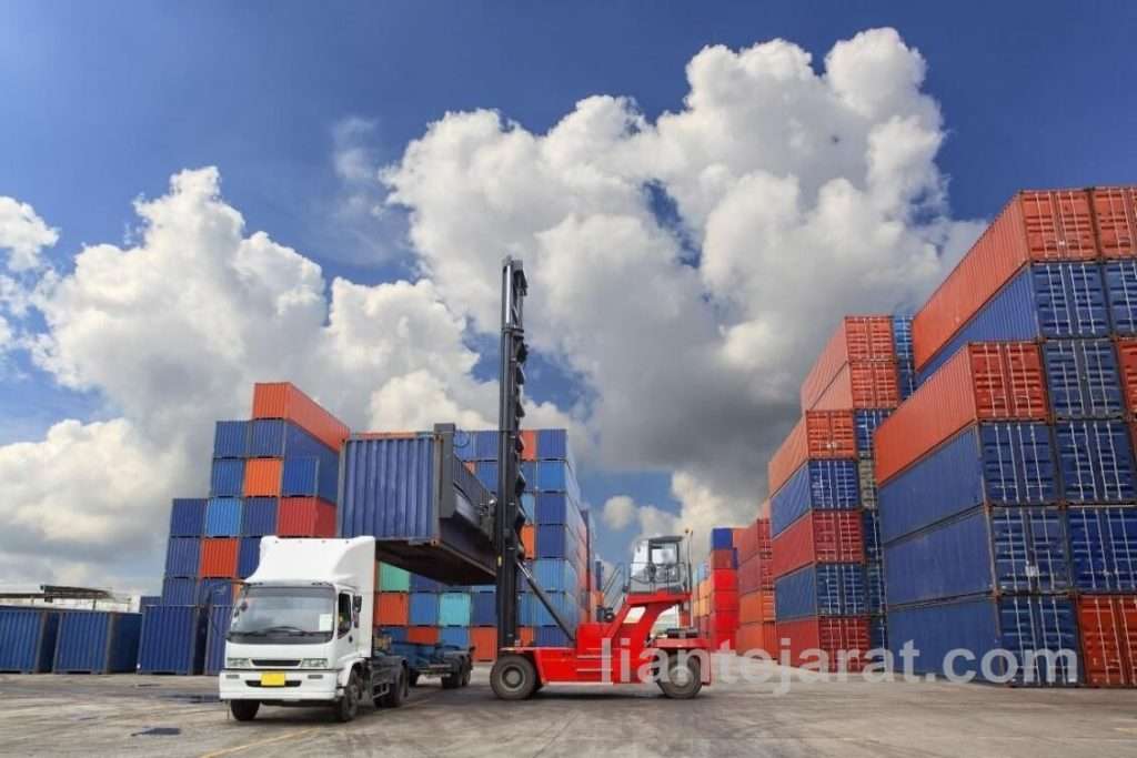 تصویری از گمرک بوشهر و ترخیص کار