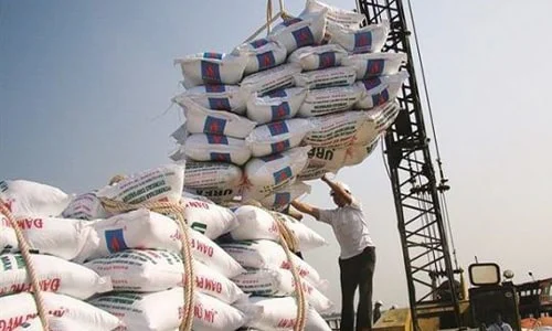 ترخیص برنج از گمرک